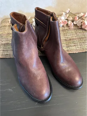 Franco Sarto Brown Leather Heeled Ankle Boots Size 7 thumbnail 2