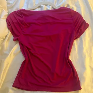 Revolve Live in the moment pink cropped top thumbnail 5