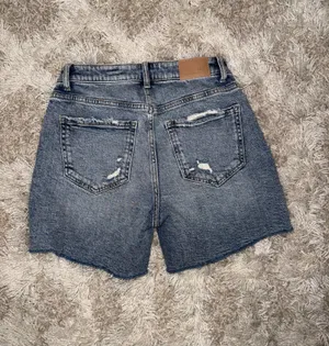 BKE Jean Shorts Distressed Hem thumbnail 2