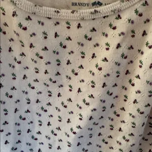 Brandy Melville White Floral Camisole size S‎ EUC thumbnail 3
