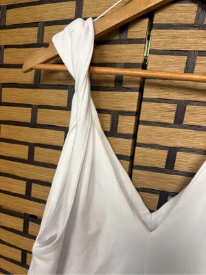 Zara white twist shoulder tank top size medium thumbnail 3