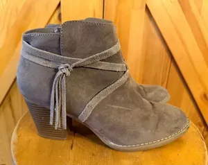 Express Boots Womens 10 Ankle Booties Heels Casual Brown Fabric Side Zipper thumbnail 1