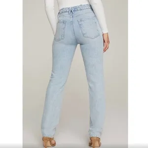 NWT Good American Good Boy Light Wash Blue Jeans - Size 12 / 31 thumbnail 11