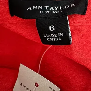 ANN TAYLOR Crimson Red Women’s Blouse Button Up Top Long Sleeve Sz 6 MSRP $98 thumbnail 6