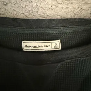 Abercrombie & Fitch dark grey long sleeve waffle knit top Size S thumbnail 2