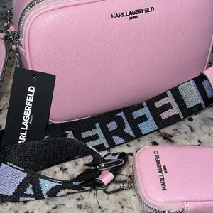 Karl Lagerfeld Paris Maybelle Camera Crossbody Bag Blush Pink NWT‎ thumbnail 4