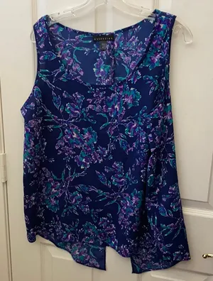 FINAL MARKDOWN Ladies attention top xl thumbnail 1