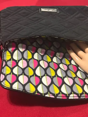 Vera Bradley Quilted Black Shoulder Bag with Patent Trim NEW thumbnail 6