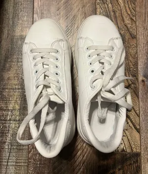 White Platform Sneaker Size 7 thumbnail 1