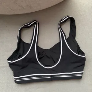 Alo Yoga Airbrush Heart Throb Bra Black/White S thumbnail 5