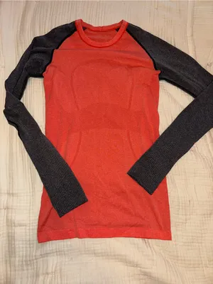 Lululemon Run: Swiftly Tech Long Sleeve Shirt size 4 thumbnail 3