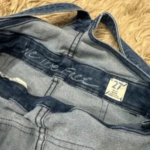 Free people we the free mid rise overalls size 27 thumbnail 2