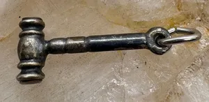 Vintage Silver Tone Gavel Charm‎ Judicial Hammer Law Lawyer Pendant 1.38g thumbnail 1