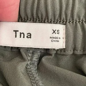 TNA Revolve Olive Green Elastic Waist Sporty Running Mid-Riser’ Shorts SZ XS thumbnail 4
