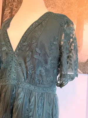 Bella Ella Boutique Dress thumbnail 2