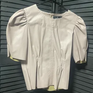 Lulus Mauve Faux Leather‎ Puff Sleeve Ruched Front Zipper Back Top Womens M thumbnail 1