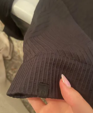 Top Lululemon thumbnail 4