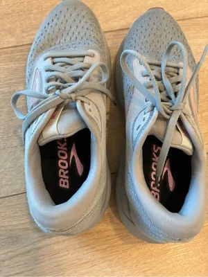 Brooks Women’s Adrenaline GTS 24 Running Shoe Alloy White Zephyr Size 7 thumbnail 7