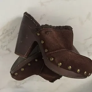 Rocket Dog Suede Leather studded clogs EUC thumbnail 6