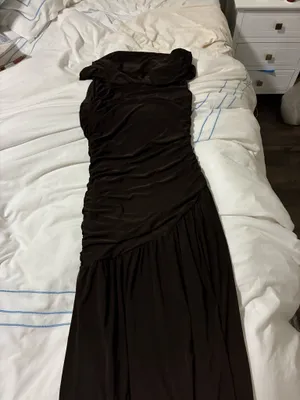 Pretty Little Thing Off The Shoulder Brown Dress thumbnail 2