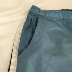 Nike • Turquoise Blue Pin stripe Runnings Shorts with Pockets Size Small thumbnail 7