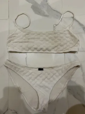 Triangl Bikini thumbnail 1
