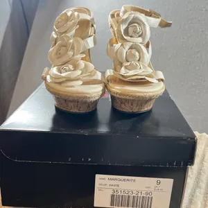 JustFab 826 | NIB White Floral Cork Espadrille Wedge Sandals White Size 9 Wedding Bridal thumbnail 10