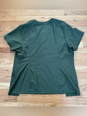 Grey's Anatomy Evolve Sway Tuck-In Top Fern Green size 2XL thumbnail 11