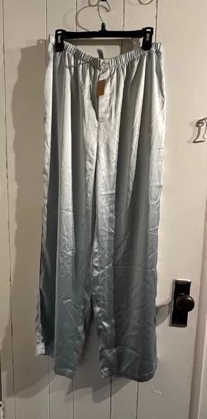 SKIMS NWT Satin Light Blue women’s Satin Lounge Pants thumbnail 1