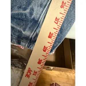 Universal Thread 90s Baggy Distressed Light Wash High Rise Wide Leg Jeans Blue thumbnail 6