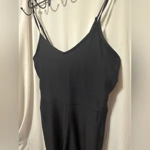 Old Navy Cloud + Do Dry 7/8 Bodysuit NWOT size XL, Black, built in support bra thumbnail 5