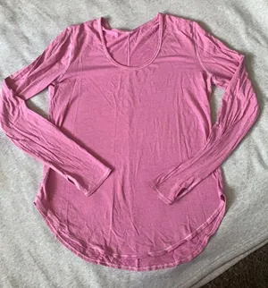 Lululemon Top thumbnail 1