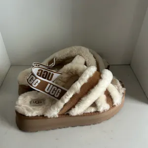 UGG Disco Cross Slide Slippers thumbnail 3