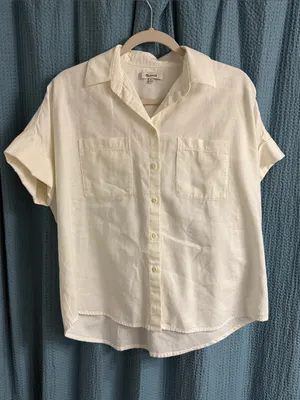 Madewell Off White Short-Sleeve Button-Down Shirt Size Small thumbnail 1