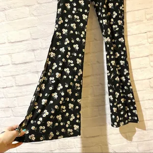 Boutique NEW Wild Child Daisy Flares thumbnail 6