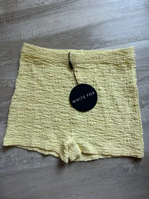 White Fox NEW Butter Lemon Yellow Minding My Business Booty Shorts SMALL thumbnail 2
