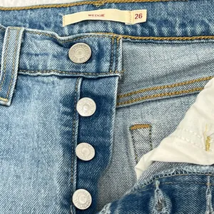 Levis Button Fly Wedgie Tapered Leg Denim Jeans Blue Light Wash Size 26‎ Retro thumbnail 5