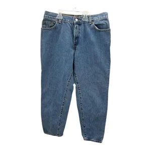 Levi’s 550 women’s relaxed fit tapered leg 14 petite jeans thumbnail 4