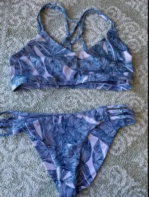Hurley bikini bottoms thumbnail 1