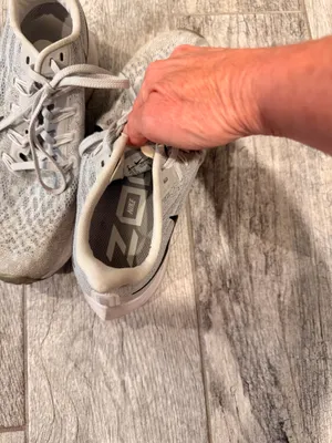 Nike size 8 thumbnail 3