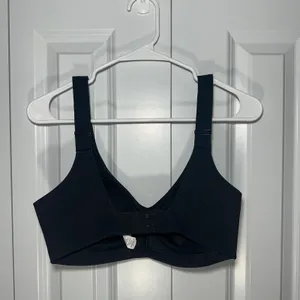 Spanx 50474R FlexFeel Low Impact Padded Wireless Sports Bra Black Small‎ Comfort thumbnail 3