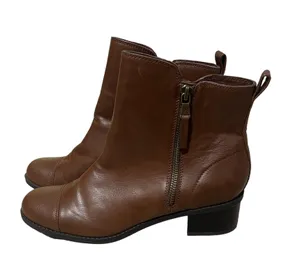CHAPS Brown Ankle Boots thumbnail 1