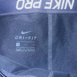 ✨Nike Pro Cropped Compression Athletic Navy Workout Sz Small Leggings✨ thumbnail 7