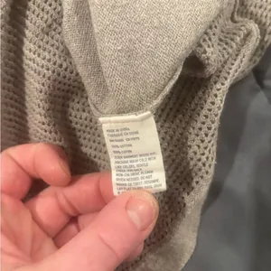 American Eagle Gray Sweater Mesh Back. Size XS. thumbnail 5
