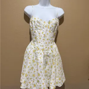 Bardot Yellow and‎ White Floral Mini Dress thumbnail 5