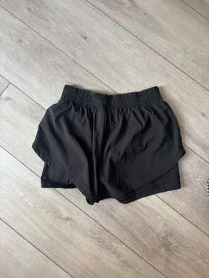 Gilly Hicks Athletic Shorts thumbnail 2