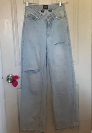 BDG Urban Outfitters Jeans Dipped V Flare Women’s size 24 thumbnail 1