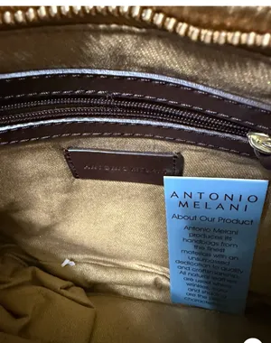 Antonio Melani Gold Metallic Genuine Leather Shoulder Bag Pleated Zip Purse thumbnail 3