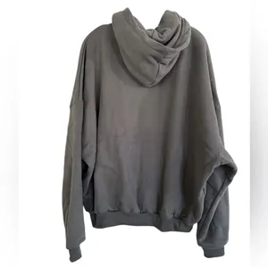 Comfrt Cloud Zip Hoodie size medium wolf grey thumbnail 3