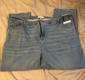 Abercrombie Curve Love Jeans Ultra High-Rise Straight 90s thumbnail 1